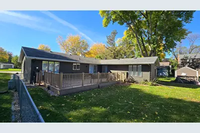 405 E Marshall Street, Marshall, MN 56258 - Photo 4