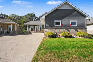 11040 Dahlia Street NW, Coon Rapids, MN 55433 - Photo 2
