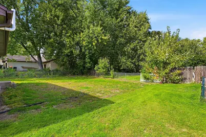 2657 5th Street E, Maplewood, MN 55119 - Photo 6