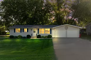 520 Walnut St, Mantorville, MN 55955 - Photo 2