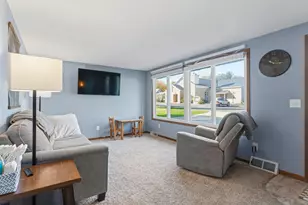 520 Walnut St, Mantorville, MN 55955 - Photo 10