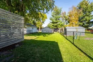 727 Austin Dr, Saint Peter, MN 56082 - Photo 26
