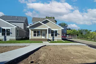 422 Rivoli Dr, Saint Paul, MN 55130 - Photo 2