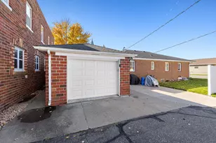 320 Broadway Ave W, Little Falls, MN 56345 - Photo 22