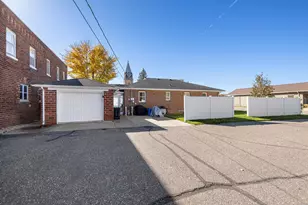 320 Broadway Ave W, Little Falls, MN 56345 - Photo 2