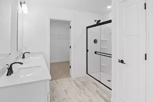8621 Periwinkle Blvd, Woodbury, MN 55129 - Photo 14