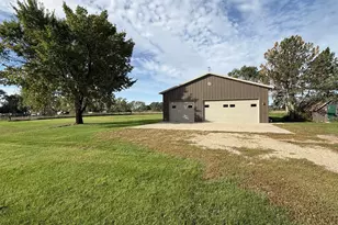 237 S Paul St, Appleton, MN 56208 - Photo 4