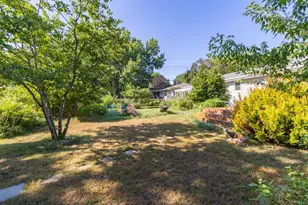 2842 Marion St, Roseville, MN 55113 - Photo 36
