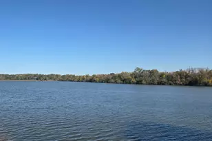 2734 Campus Ln, Albert Lea, MN 56007 - Photo 2