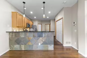 7756 Buttercup Ct, Chanhassen, MN 55317 - Photo 22