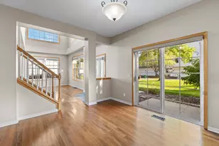 7756 Buttercup Ct, Chanhassen, MN 55317 - Photo 20