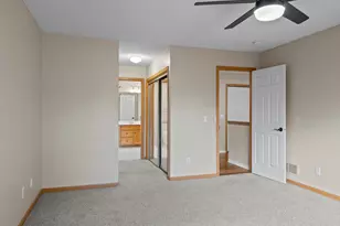 7756 Buttercup Ct, Chanhassen, MN 55317 - Photo 40