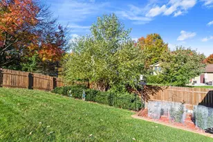 670 Conestoga Trail, Chanhassen, MN 55317 - Photo 2