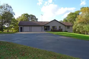 W2089 Spring Creek Rd, Durand, WI 54736 - Photo 2