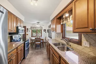 7208 Hartkopf Ln, Brooklyn Park, MN 55428 - Photo 8