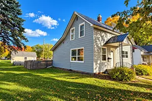 1314 Tainter St, Menomonie, WI 54751 - Photo 2