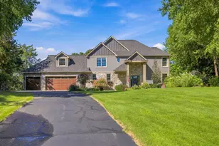 713 Crosby Dr, Hudson, WI 54016 - Photo 1