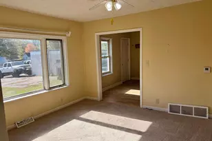 324 SW 4th St, Brainerd, MN 56401 - Photo 6
