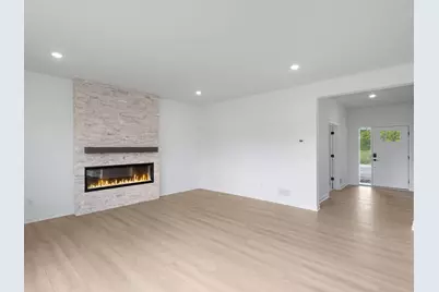 1677 Hadley Hills Drive NE, Rochester, MN 55906 - Photo 6