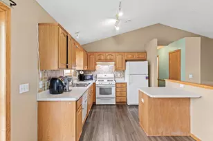 1601 Maple Ave, Buffalo, MN 55313 - Photo 8