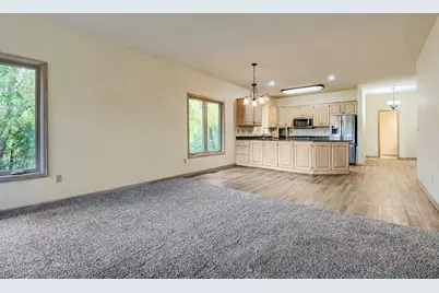 9445 Winslow N, Maple Grove, MN 55311 - Photo 10