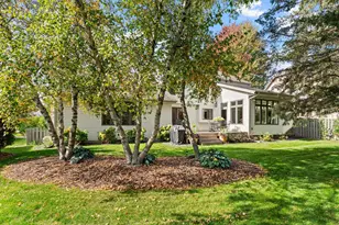 4202 Willow Wood Dr, Vadnais Heights, MN 55127 - Photo 52
