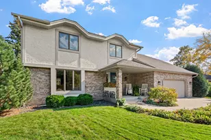 4202 Willow Wood Dr, Vadnais Heights, MN 55127 - Photo 4