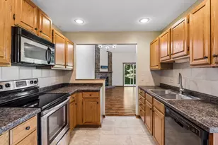 11018 Oregon Curv, Bloomington, MN 55438 - Photo 30