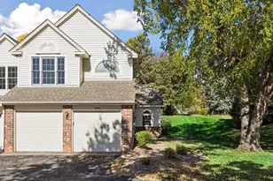 11018 Oregon Curv, Bloomington, MN 55438 - Photo 4