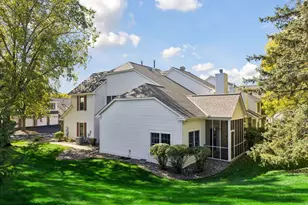 11018 Oregon Curv, Bloomington, MN 55438 - Photo 2