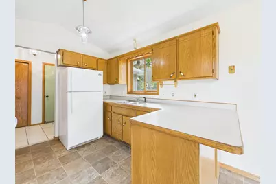 1083 98th Avenue NE, Blaine, MN 55434 - Photo 6