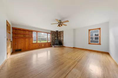 647 E 7th Street, Albert Lea, MN 56007 - Photo 6