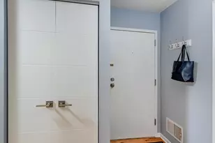 3001 Lake Shore Dr, Minneapolis, MN 55416 - Photo 4