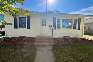 302 2nd St SE, Stewartville, MN 55976 - Photo 6