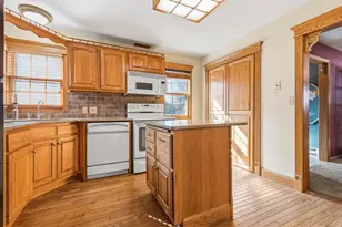 602 W Lyon St, Marshall, MN 56258 - Photo 6