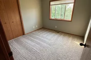 936 Ivy Hills Rd, Belle Plaine, MN 56011 - Photo 4