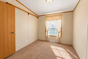 517 N High St, Rushford, MN 55971 - Photo 16