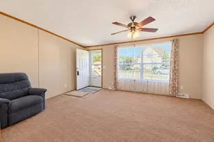 517 N High St, Rushford, MN 55971 - Photo 6