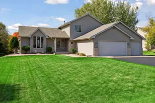 5425 Teakwood Ln N, Plymouth, MN 55442 - Photo 28