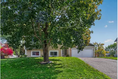 18029 83rd Avenue N, Maple Grove, MN 55311 - Photo 2