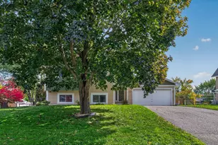 18029 83rd Ave N, Maple Grove, MN 55311 - Photo 2