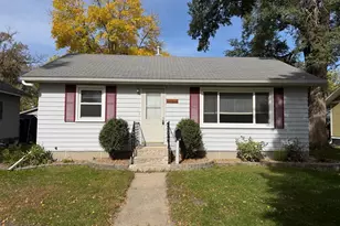 129 E Ronning Ave, Appleton, MN 56208 - Photo 2