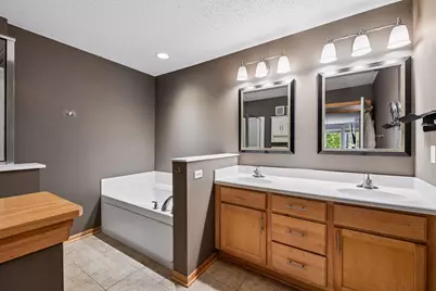 8409 Townsend Drive, Eden Prairie, MN 55344 - Photo 34