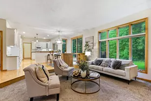 2413 Bridle Creek Trail, Chanhassen, MN 55317 - Photo 14