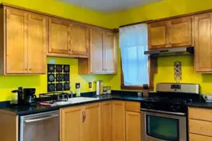 911 Dayton Ave, Saint Paul, MN 55104 - Photo 32