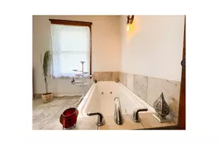 911 Dayton Ave, Saint Paul, MN 55104 - Photo 12