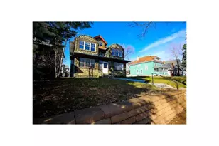 911 Dayton Ave, Saint Paul, MN 55104 - Photo 18