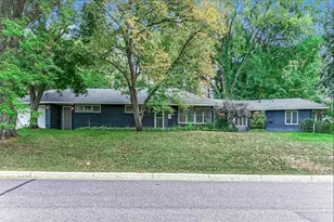 401 Turnpike Rd, Golden Valley, MN 55416 - Photo 4