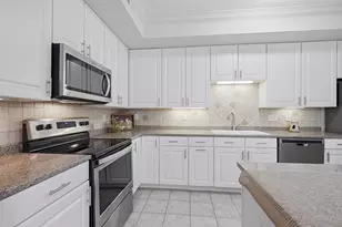 2201 Village Ln, Bloomington, MN 55431 - Photo 10
