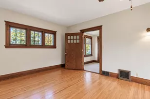 214 Broadway St, Hanska, MN 56041 - Photo 4